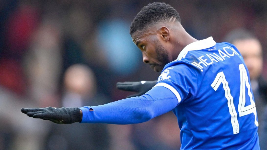 Latest Football Transfer News