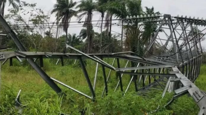 hzxqh Vandalised transmission tower
