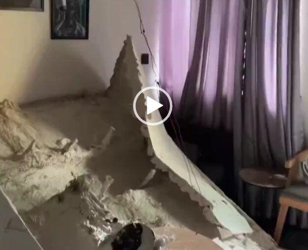 Lady Reveals What Happened Inside Her Apartment