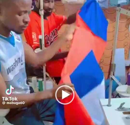rqfsq Tailors Sewing Russian Flag