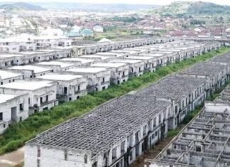 Court Delivers Ruling On Emefiele’s Bid To Reclaim Forfeited 753 Abuja Duplexes, Apartments