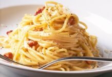 5 Foods To Avoid For Dinner To Ensure A Good Night’s Sleep Food