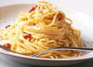 7 Things To Eat And Avoid For Heart Health Food