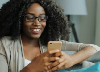How To Make Long-Distance Relationship Work