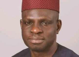Sacked Akwa Ibom PDP Chairman Refuses To Vacate Office, Declares Loyalty To APC Governor Eno