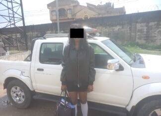 Woman Storms Police Station To Report The Sun In Lagos